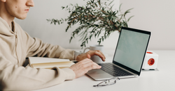 6 Criteria To Consider Before Buying Your First Refurbished Apple Laptop